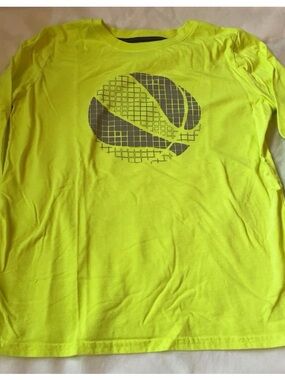 Xersion Yellow Basketball Long Sleeve T-Shirt, Large Graphic tee